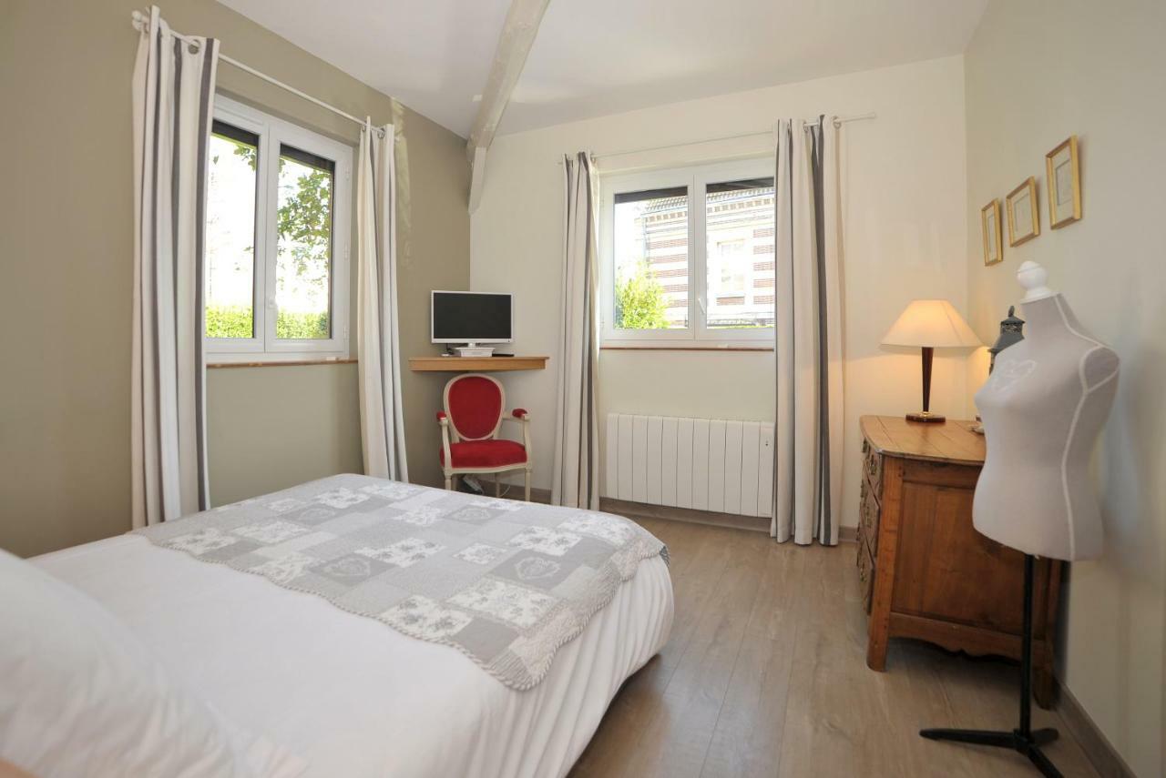 Bed and Breakfast La Rosace Chartres Exterior foto