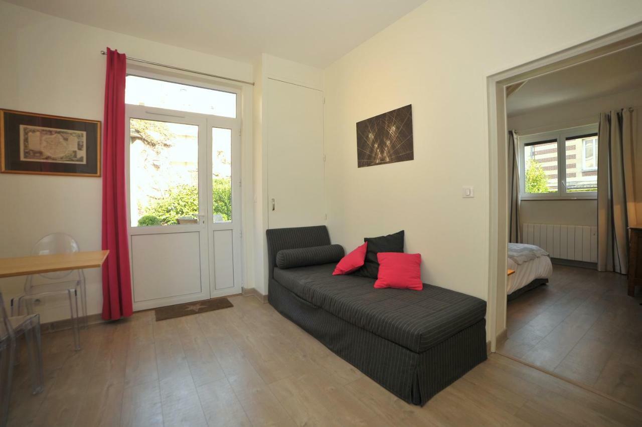 Bed and Breakfast La Rosace Chartres Exterior foto