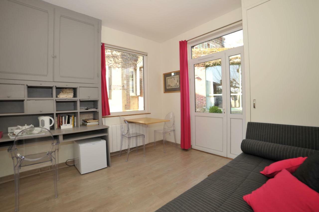 Bed and Breakfast La Rosace Chartres Exterior foto
